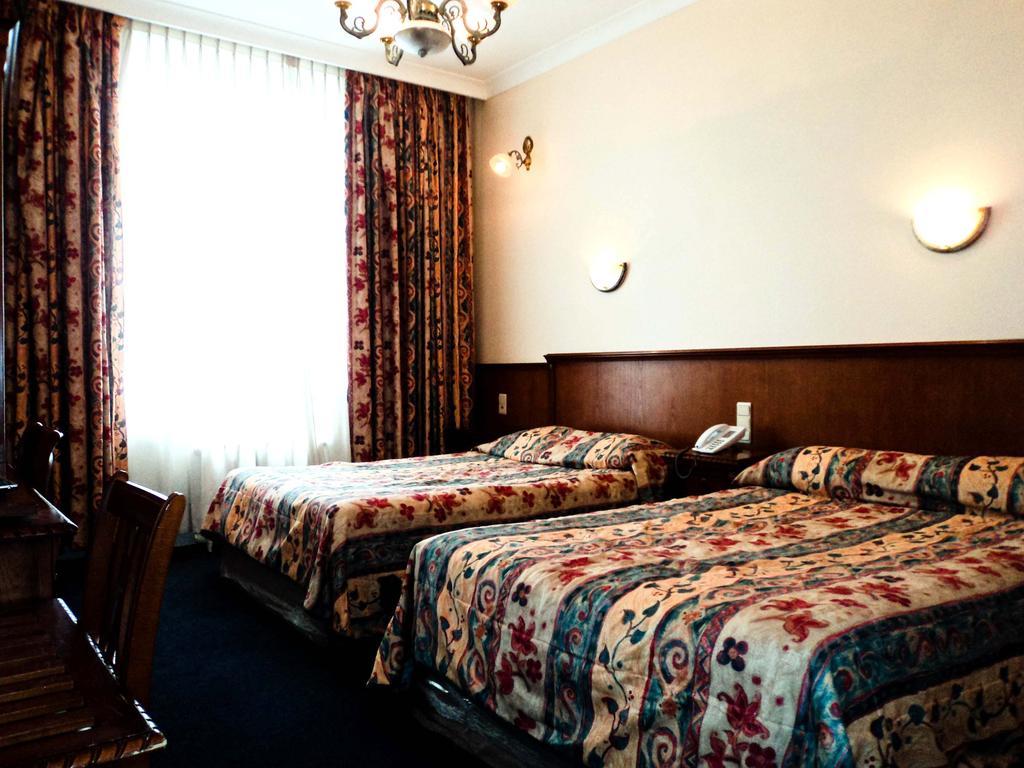Hotel Continental Saint-Gilles 객실 사진